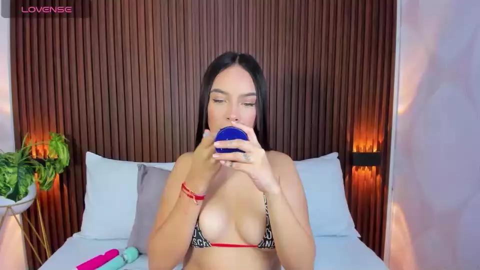 evelin_33 on Cam4 