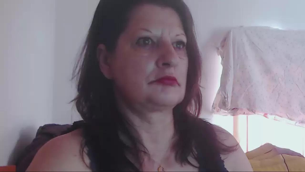 ExtasyMature on Cam4 