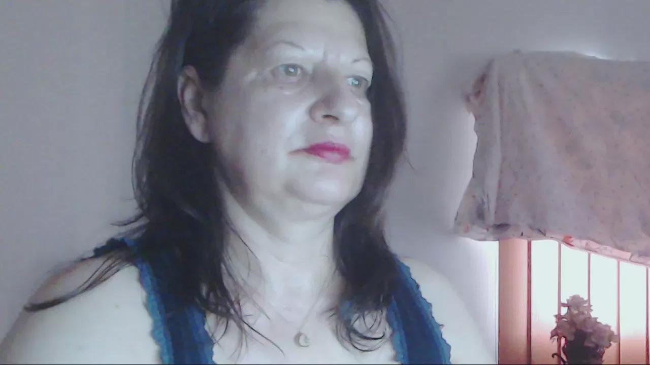 ExtasyMature on Cam4 