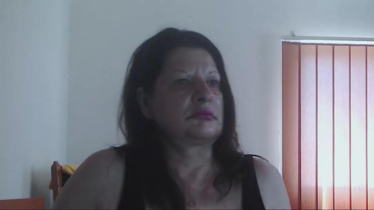 ExtasyMature on Cam4 