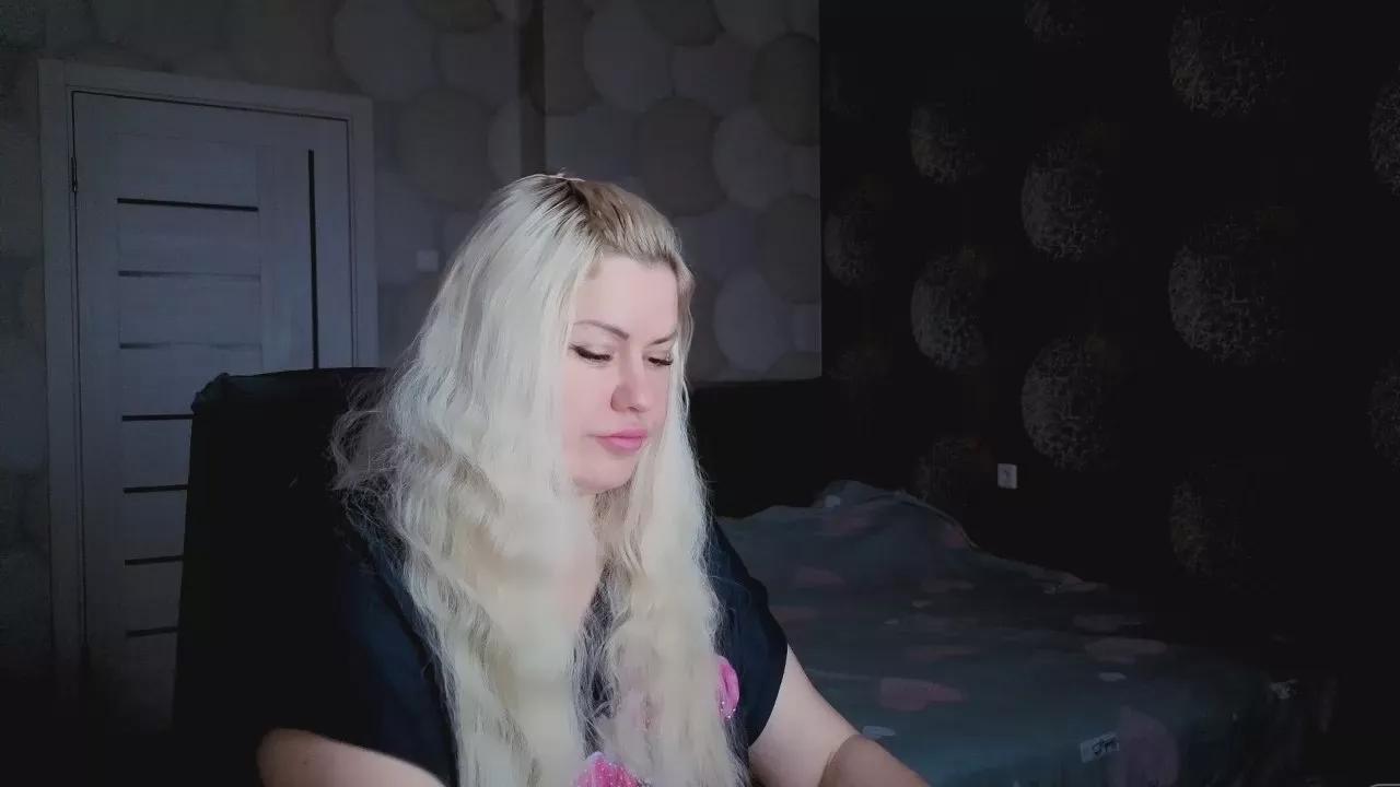 eyescrystal_ on Cam4 