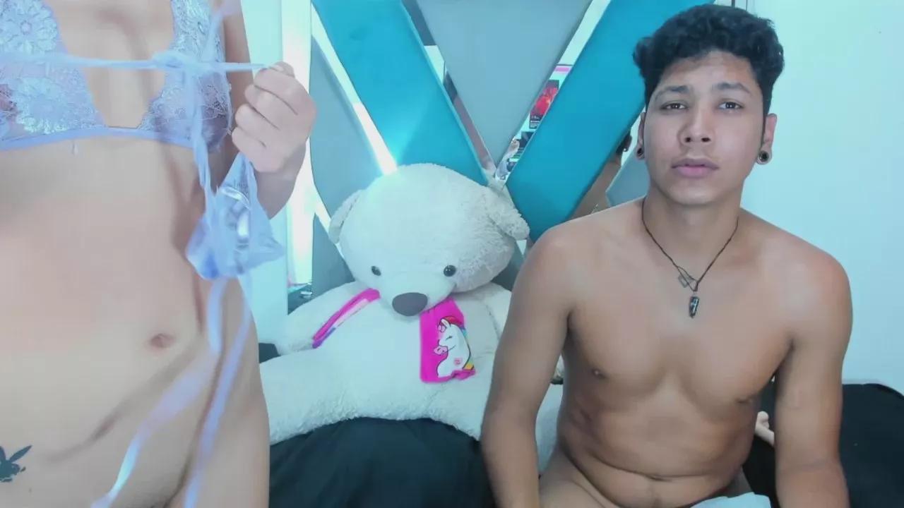 Fabiana_Fabian on Cam4 
