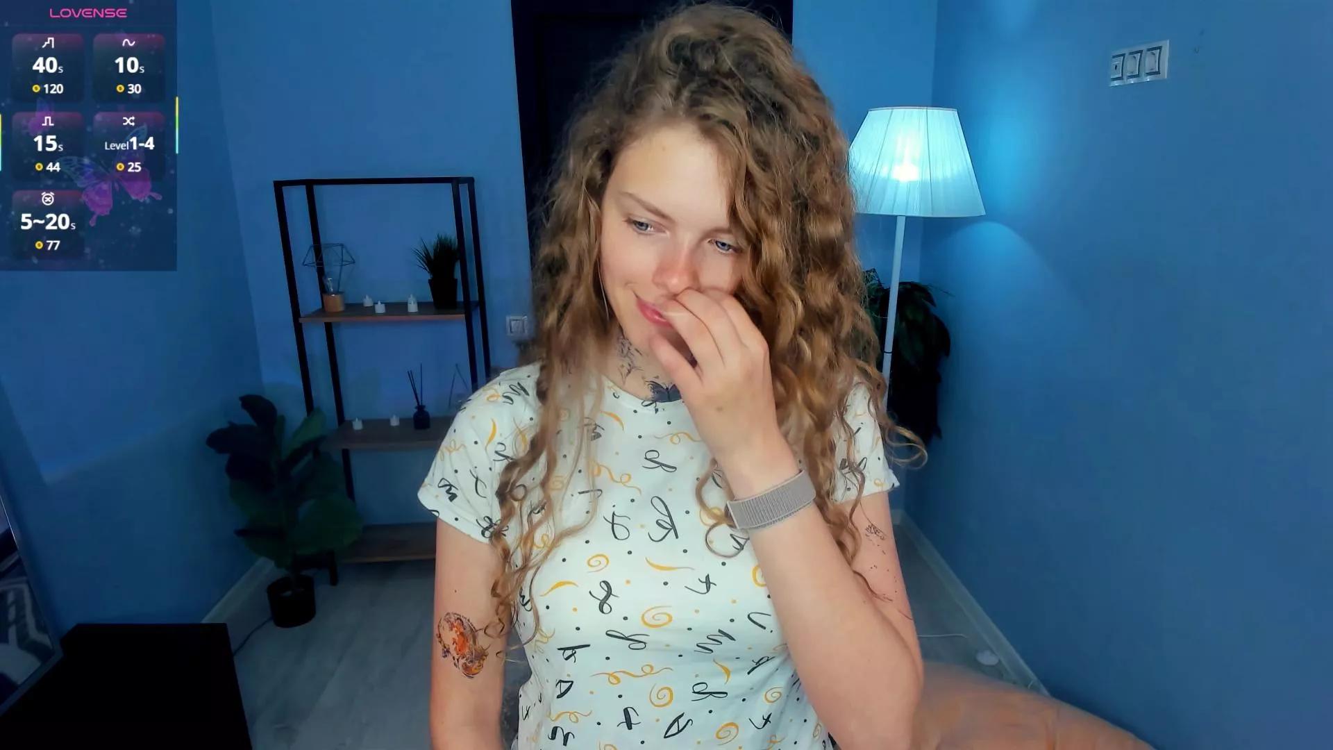 FalineCleverley on Cam4 