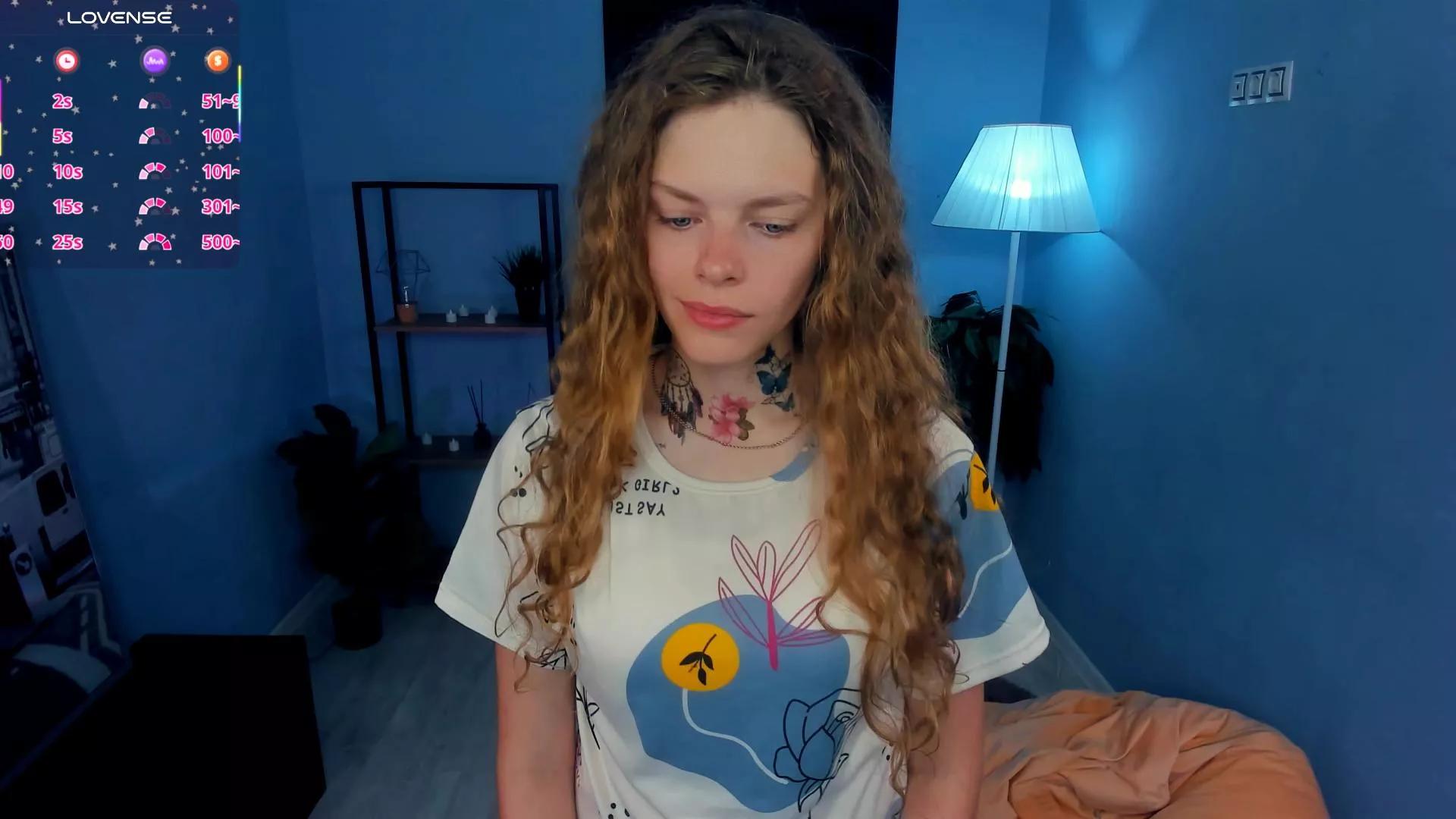 FalineCleverley on Cam4 