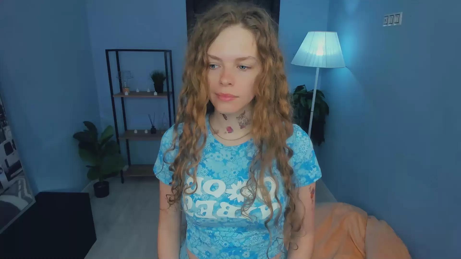 FalineCleverley on Cam4 