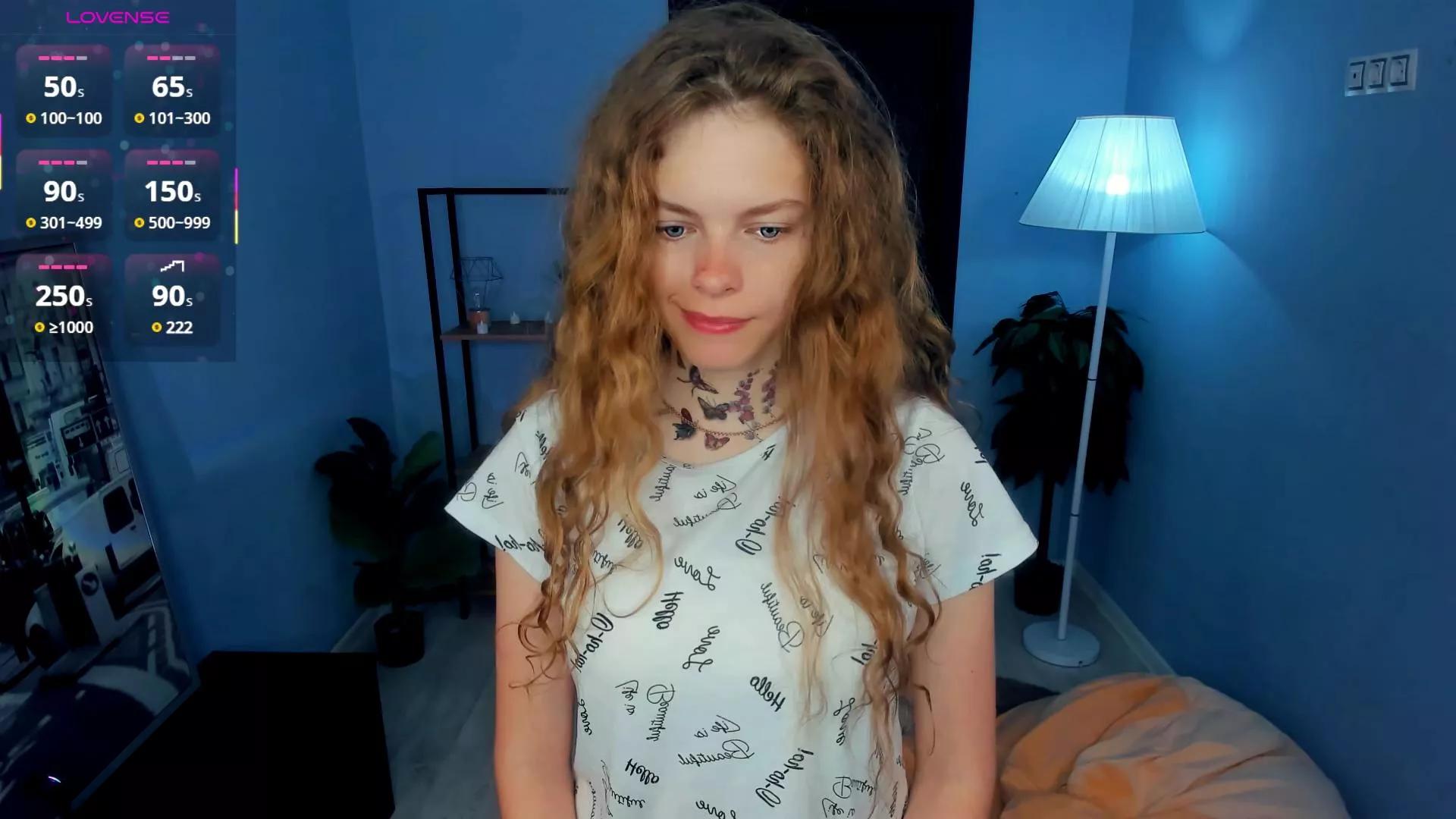 FalineCleverley on Cam4 