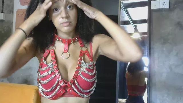 FemDomlia on Cam4 