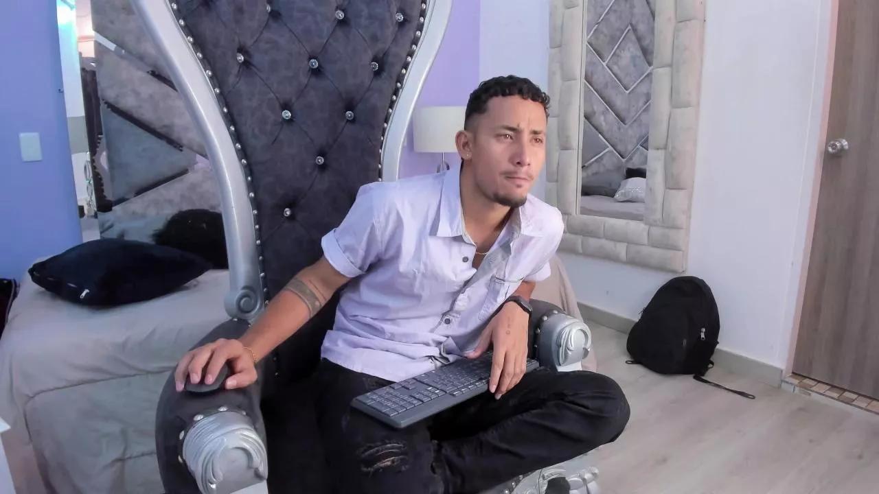 Fenix77_ on Cam4 