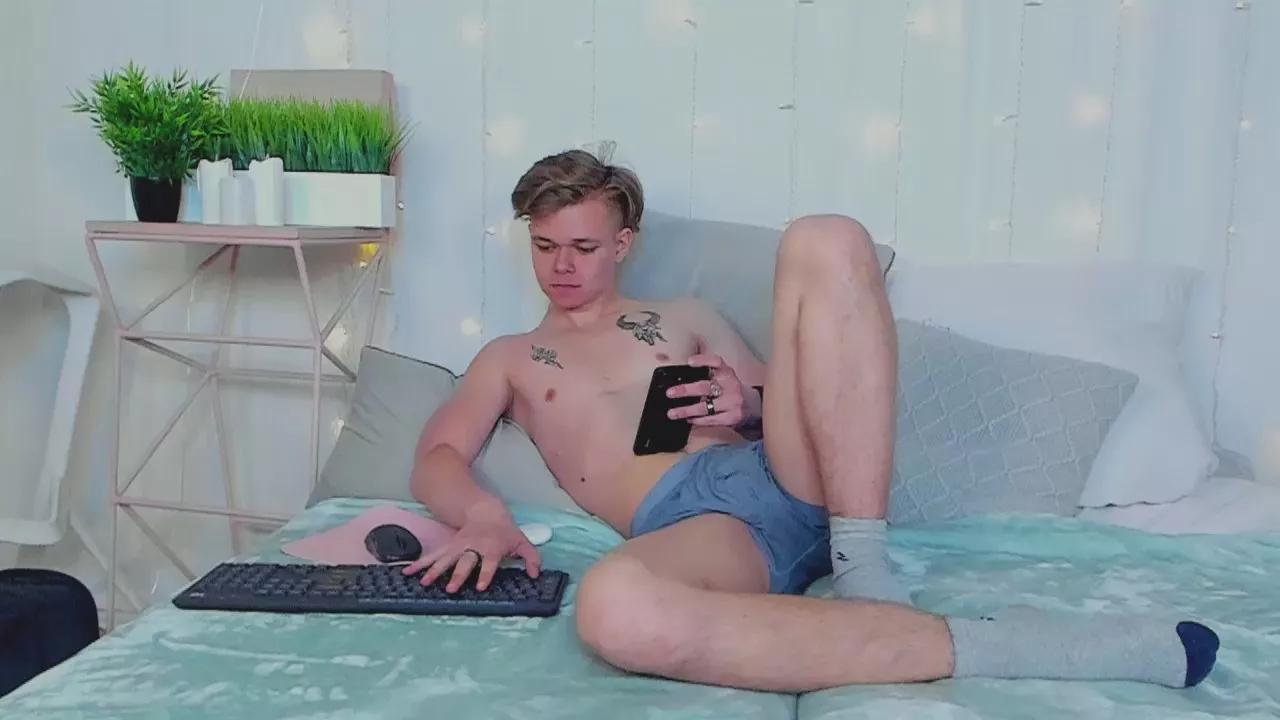 flexableboy on Cam4 