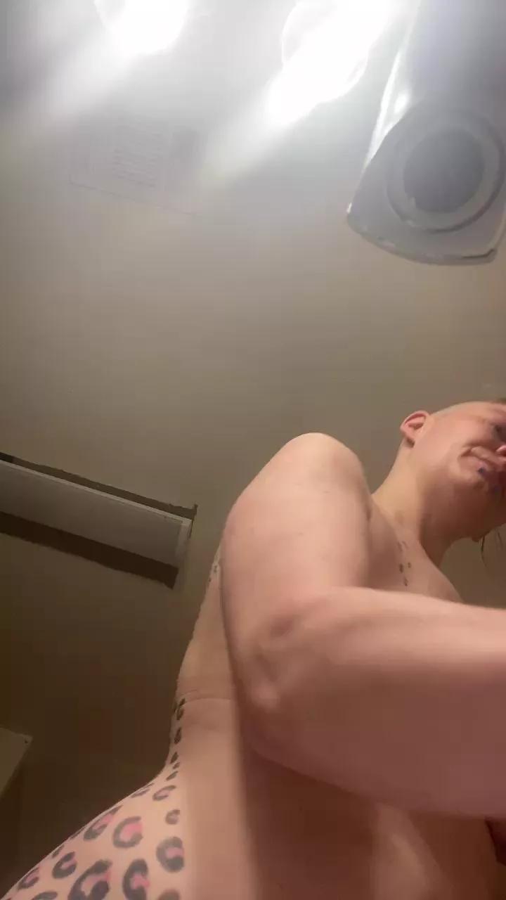 Flexiblee on Cam4 