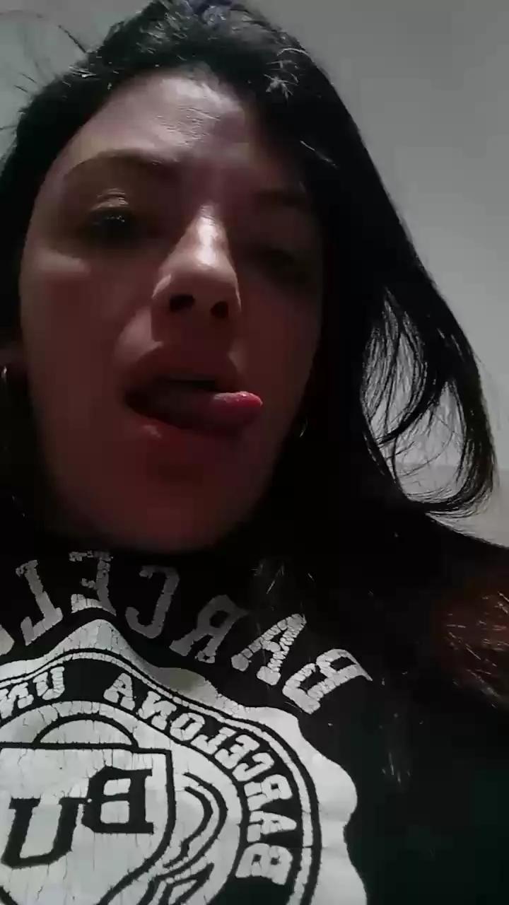 flor229 on Cam4