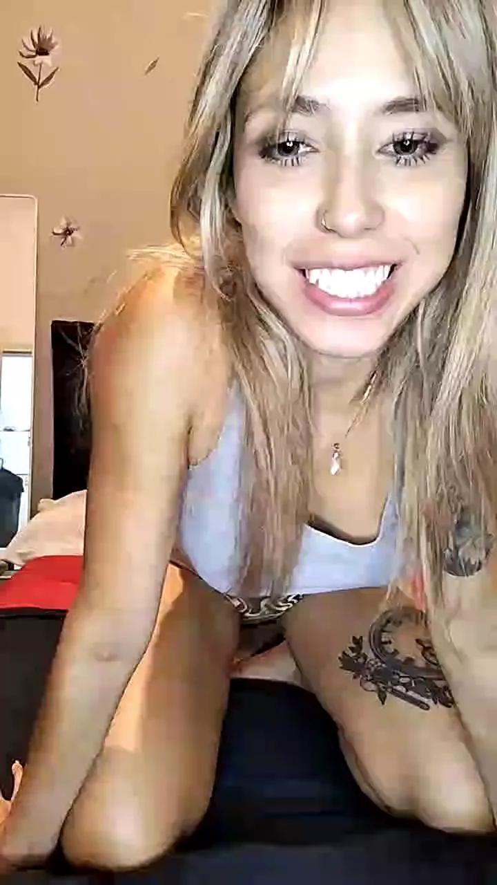 Florcitapole on Cam4 