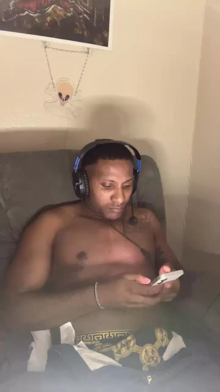 FreebandSolo on Cam4 