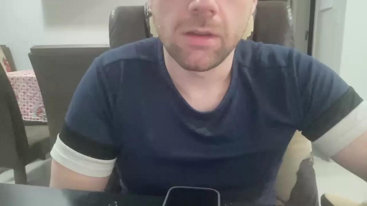 frfav on Cam4 