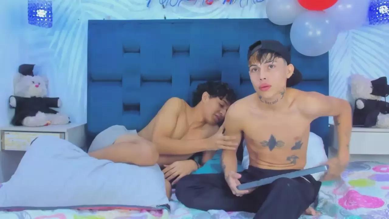 FUCK_LATINMEN on Cam4 