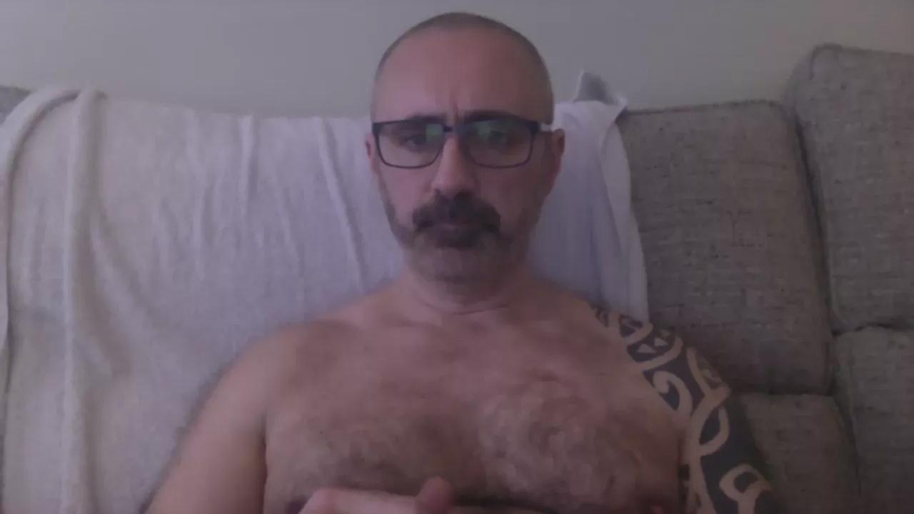 furryass1 on Cam4 