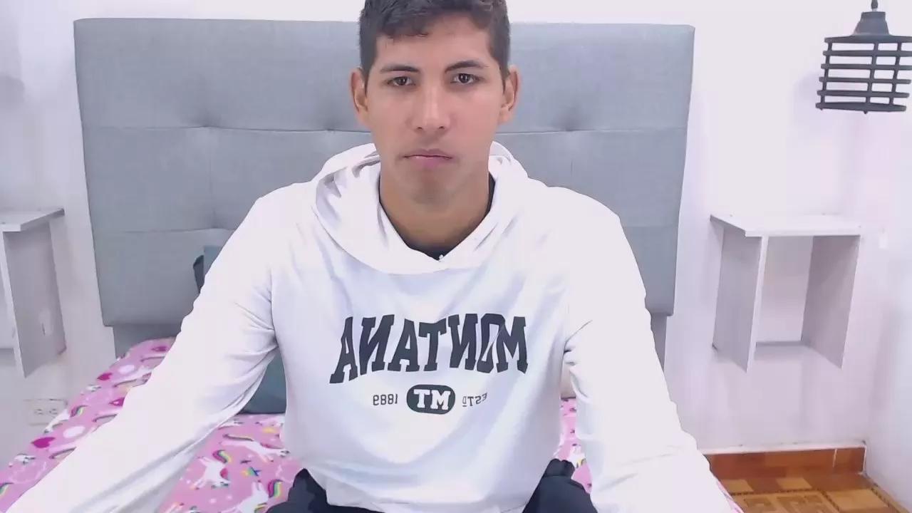 Gael_Reyes on Cam4 