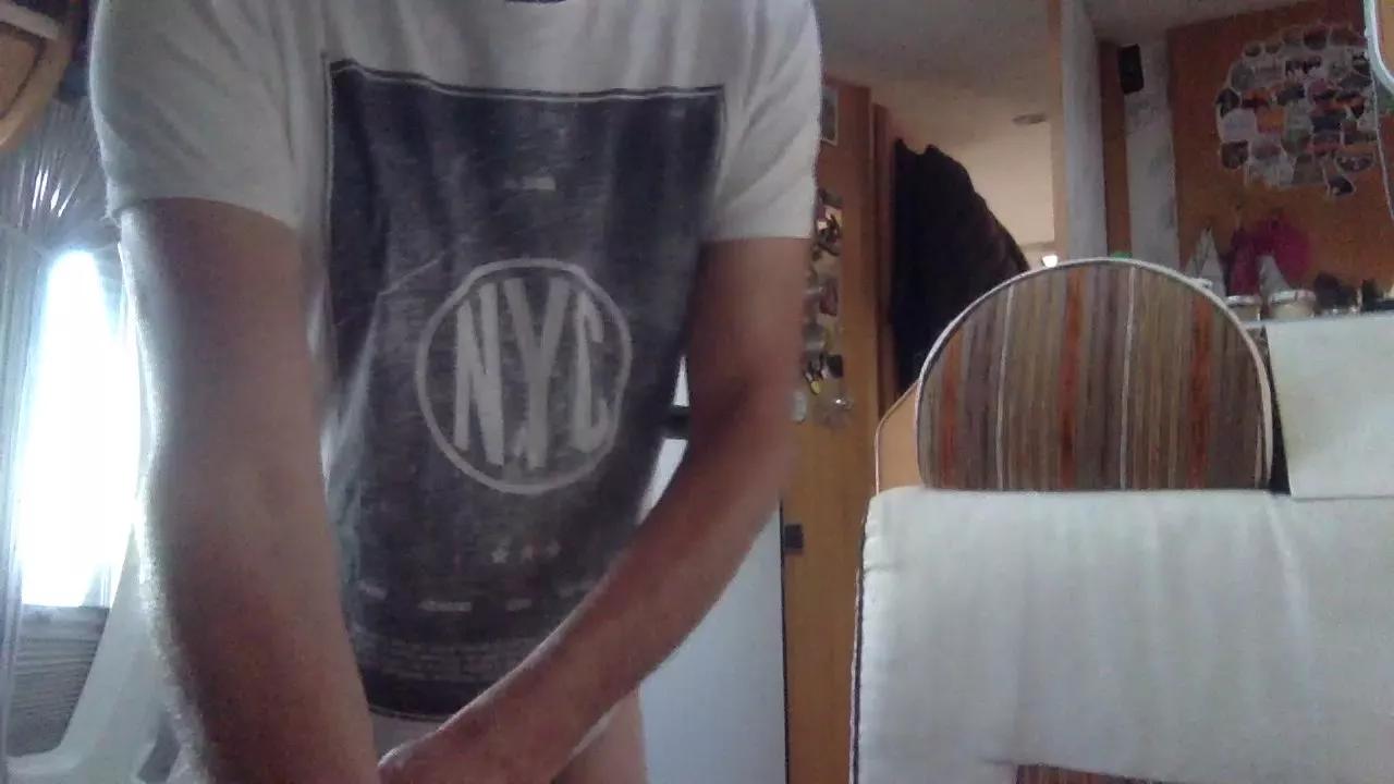gaypisse1 on Cam4 