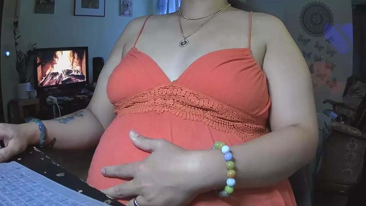 GeilySchwanger on Cam4 