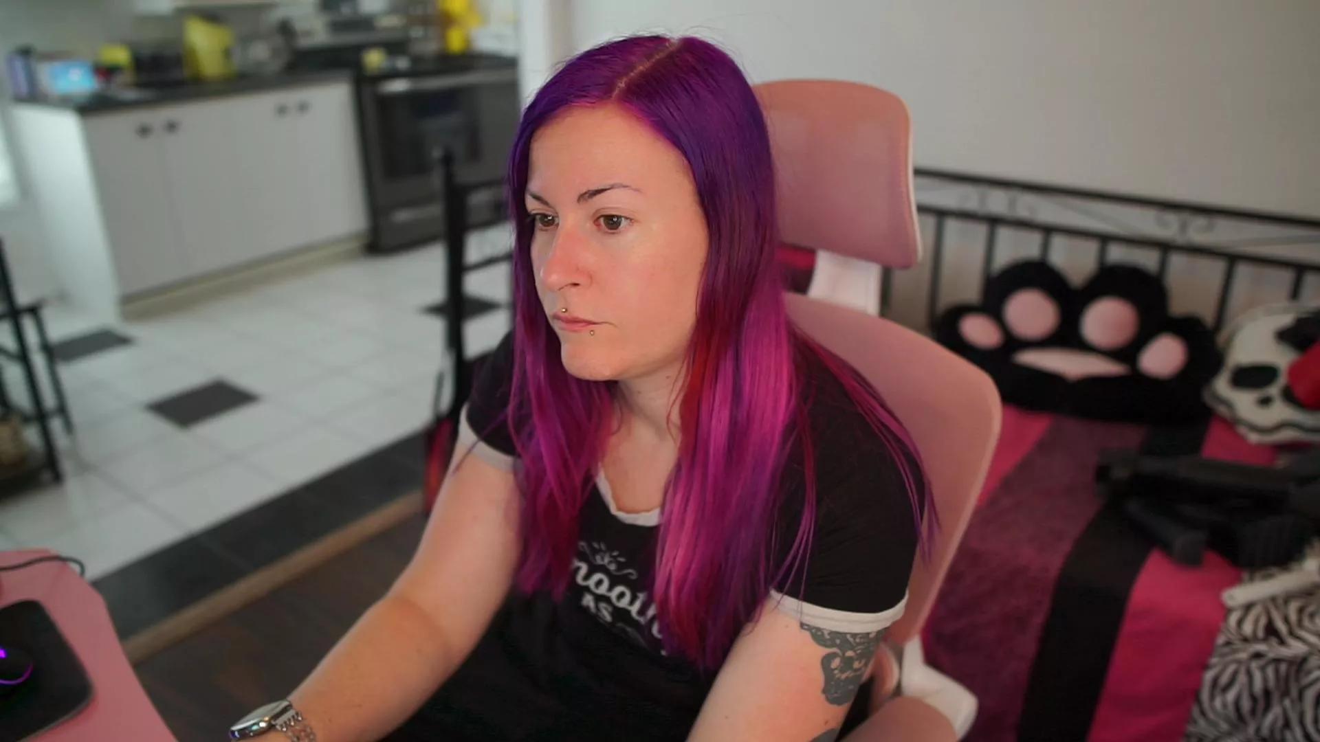 gennyrock on Cam4 