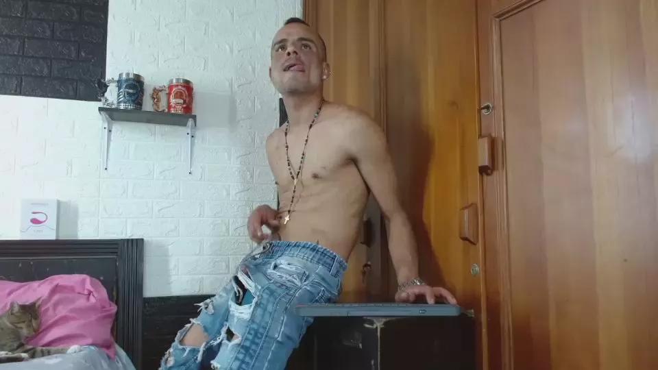 GeorgeBigDick on Cam4 