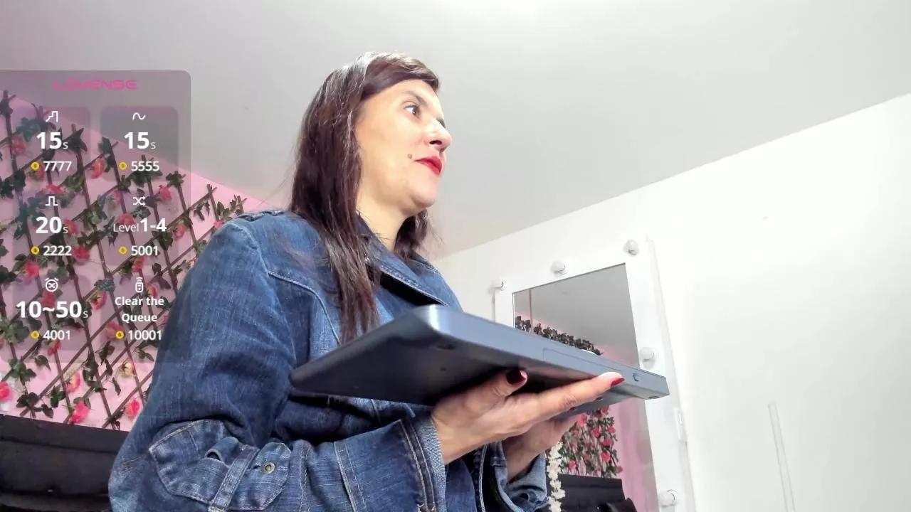 GeorginaBianco on Cam4 