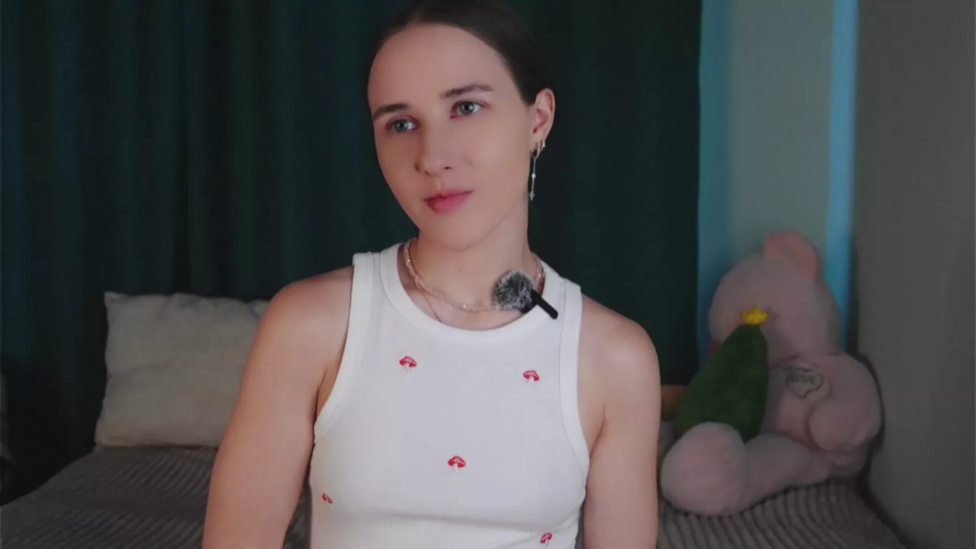 Offline GeorginaFarmer on Cam4