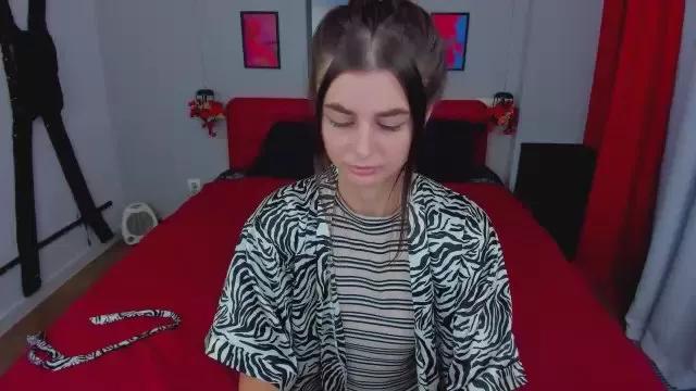 GiannaOlsen on Cam4 