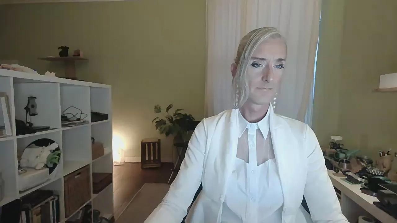 Freechat ginger777 on Cam4