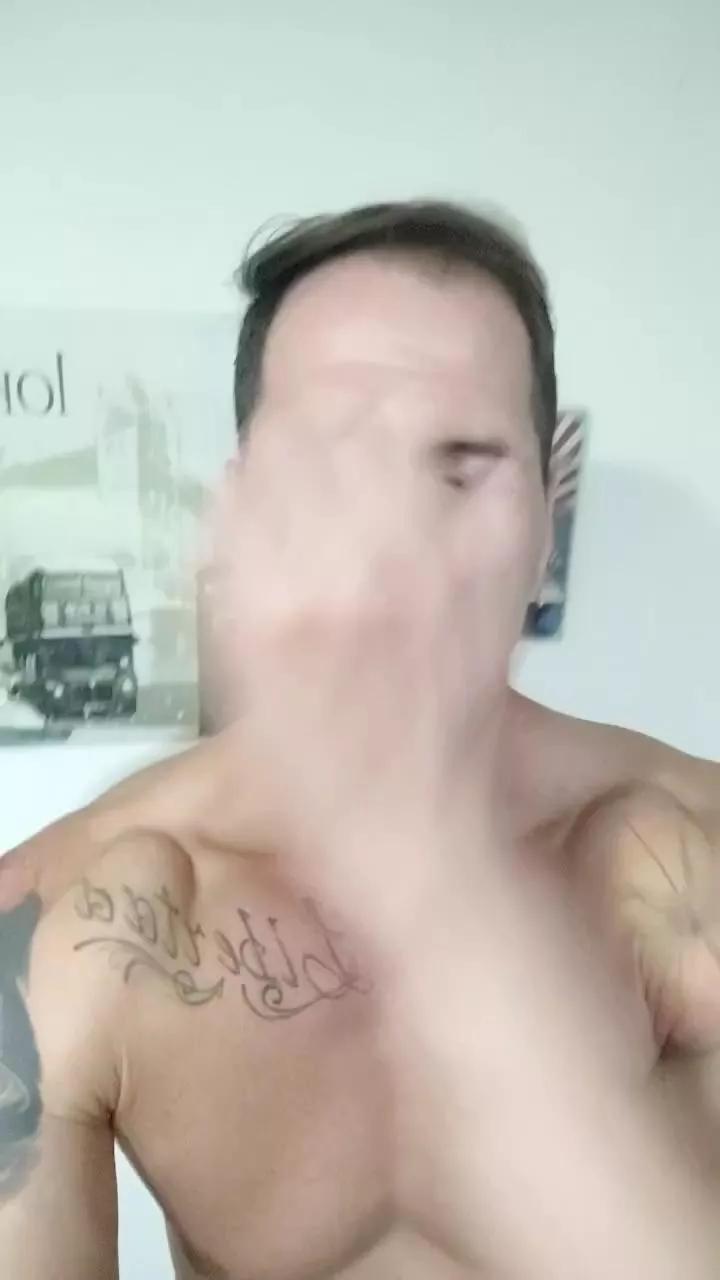 Giricotta on Cam4 