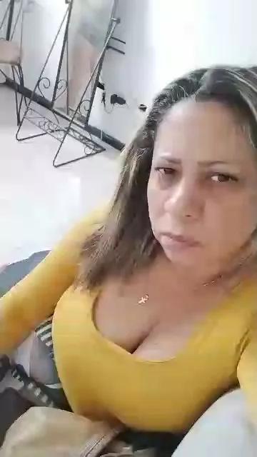 Offline Giselbraum2 on Cam4