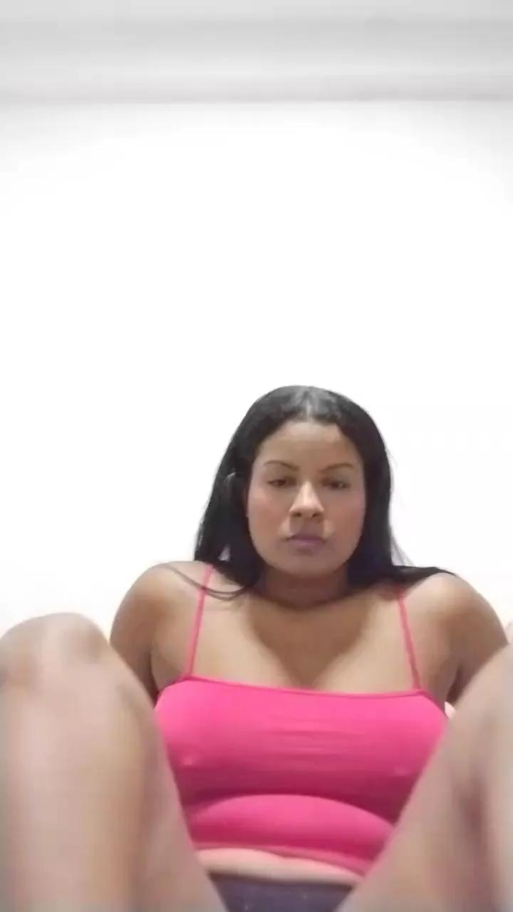 Offline Giselbraum2 on Cam4