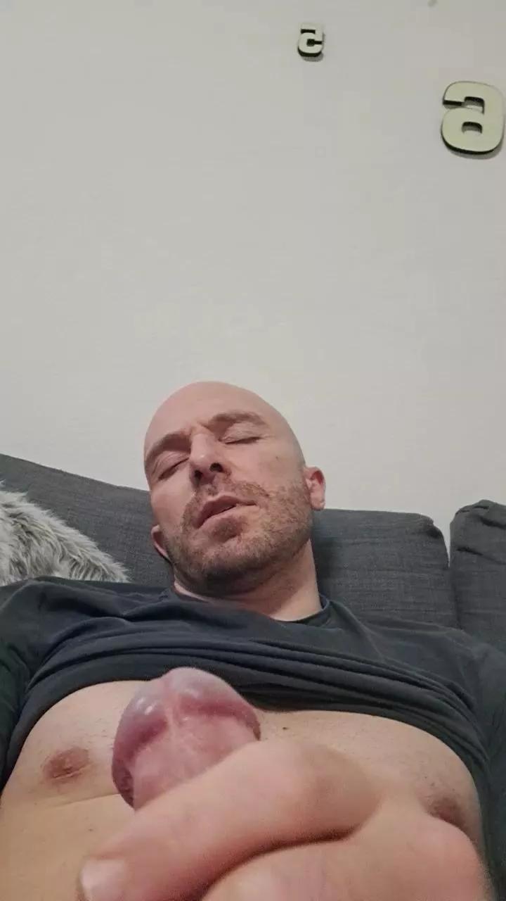 Gnaro90 on Cam4 
