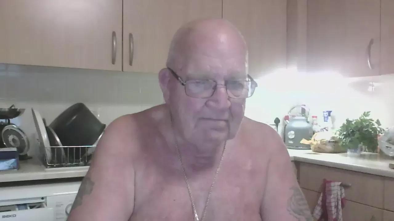 goanboy72 on Cam4 