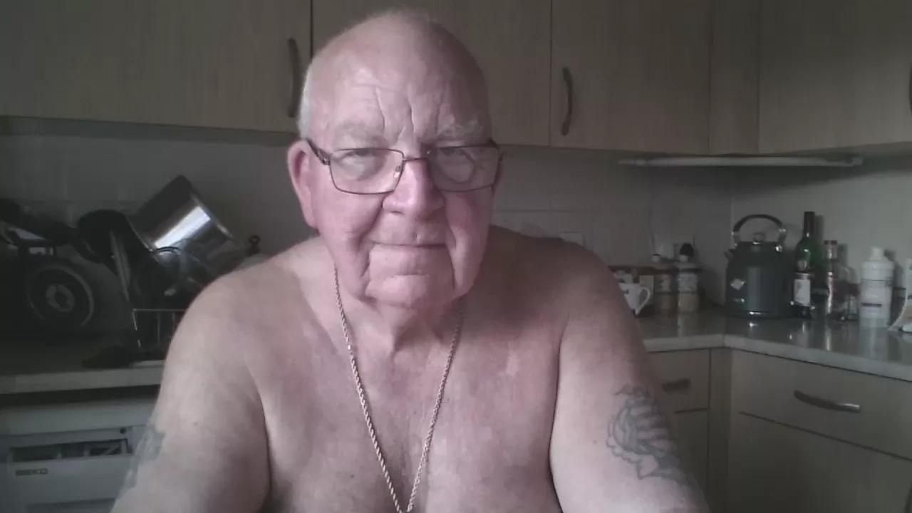 goanboy72 on Cam4 