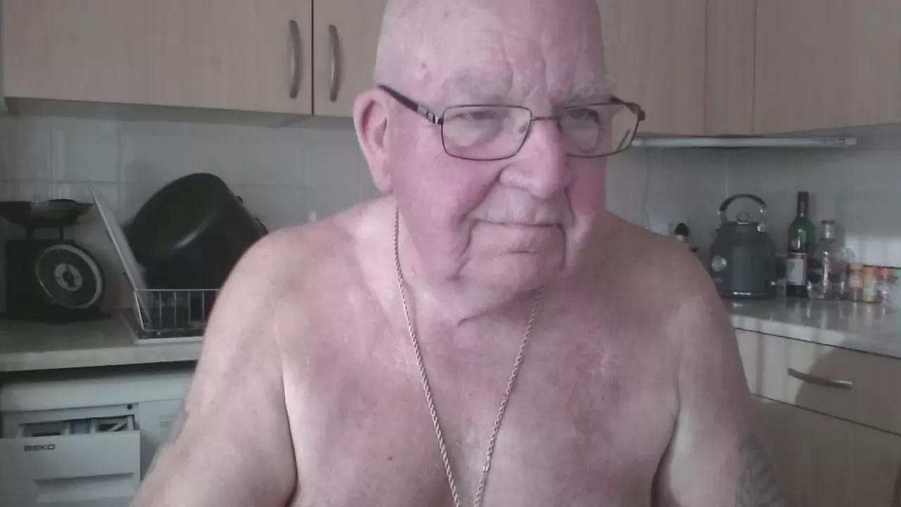 goanboy72 on Cam4 