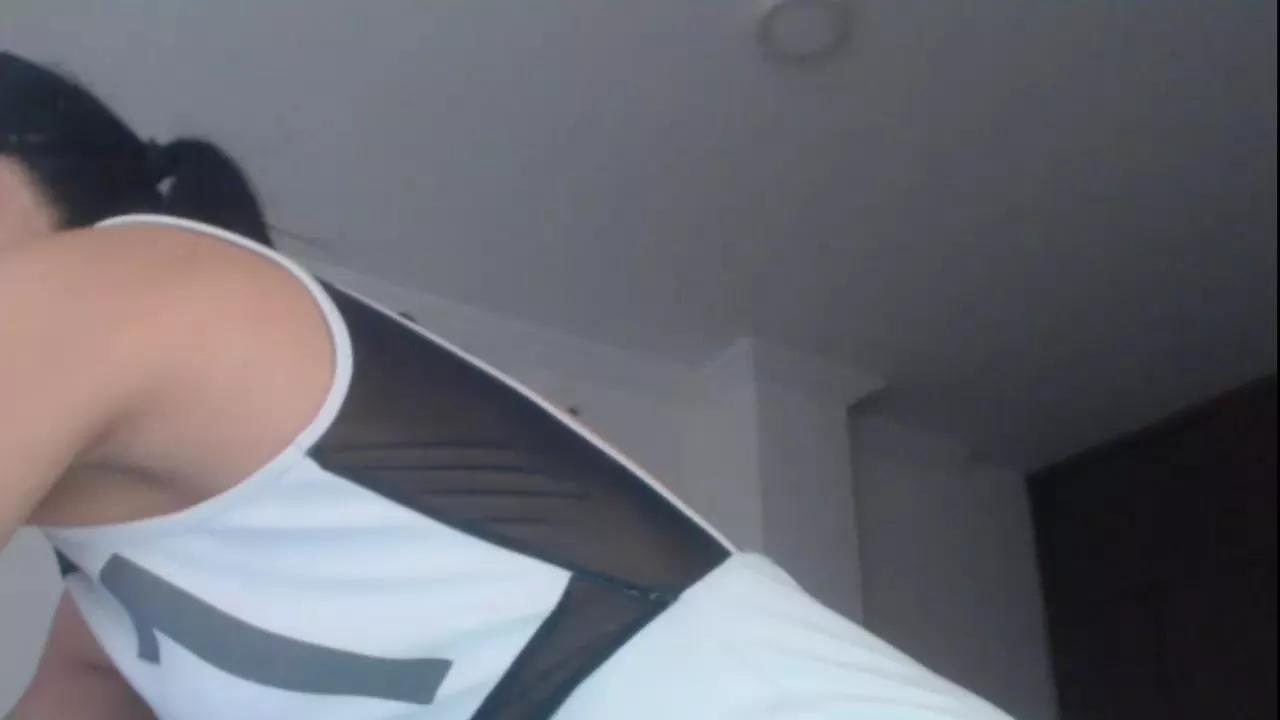 Offline GOLDENBOOTY on Cam4