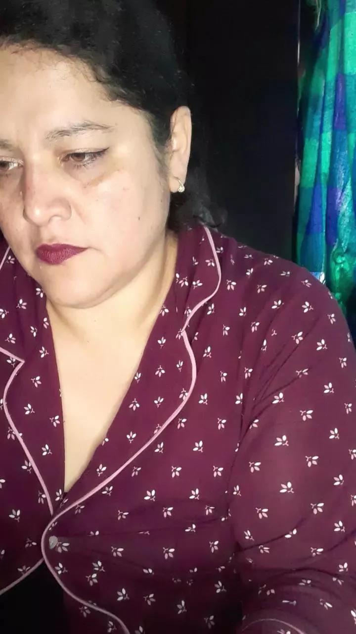 Gorditalindahot on Cam4 