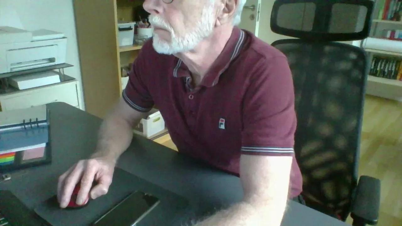 gr8dkdick on Cam4 