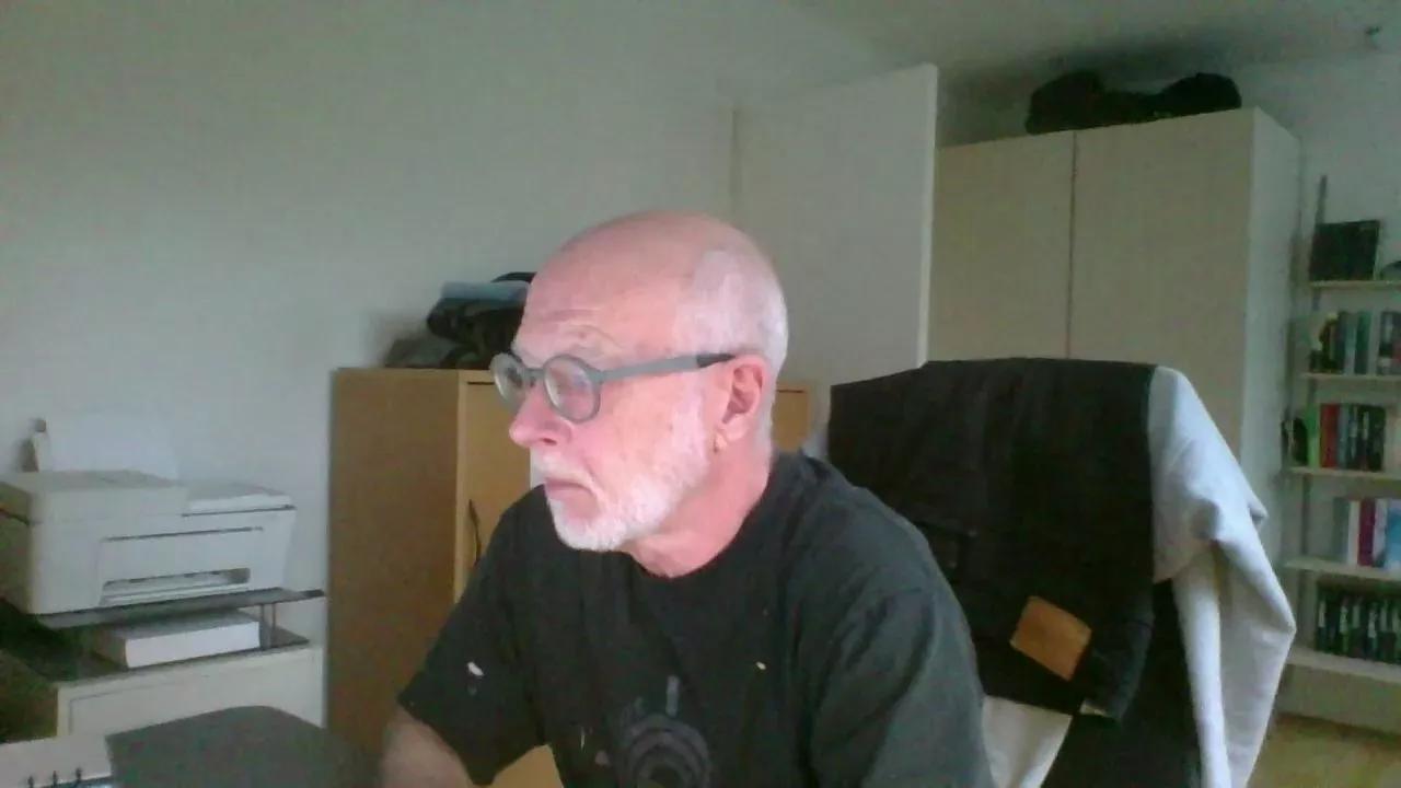 gr8dkdick on Cam4 
