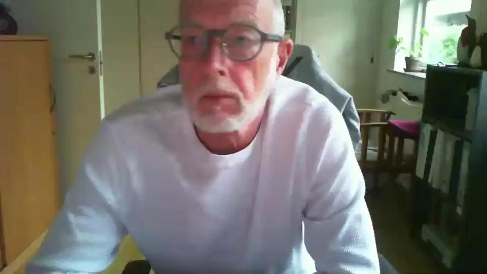 gr8dkdick on Cam4 