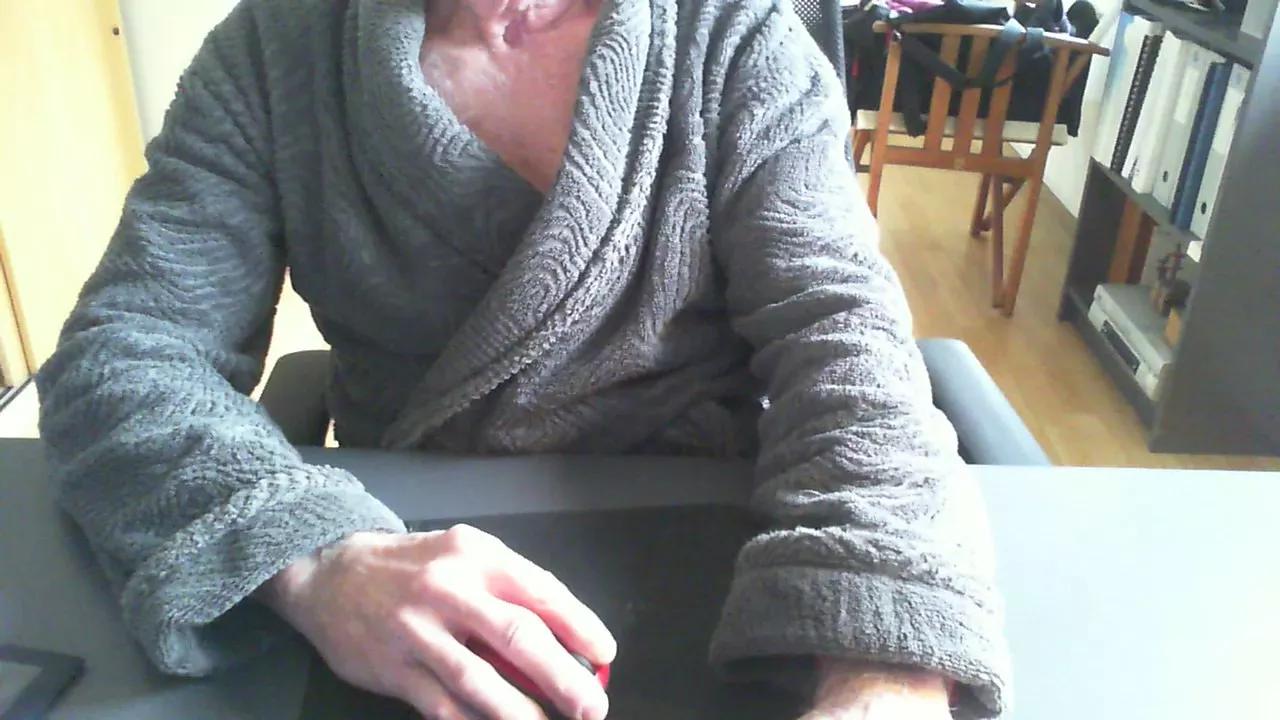 gr8dkdick on Cam4 