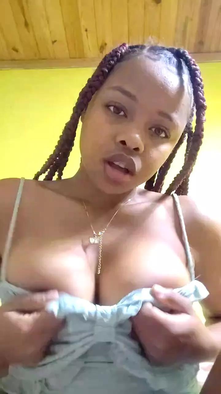 Graciah2 on Cam4