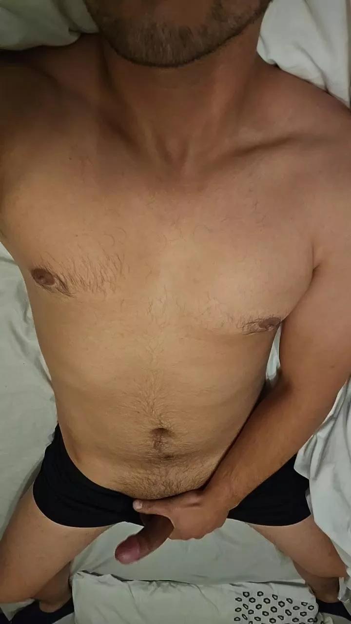 grinox319 on Cam4 