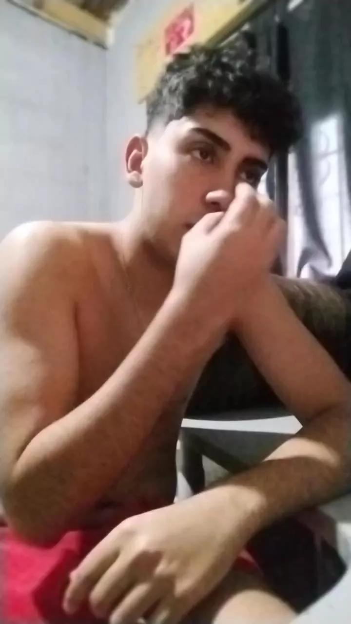 grossofy on Cam4 
