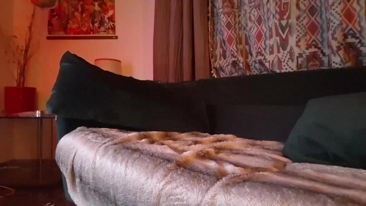 gunkybabe99 on Cam4 