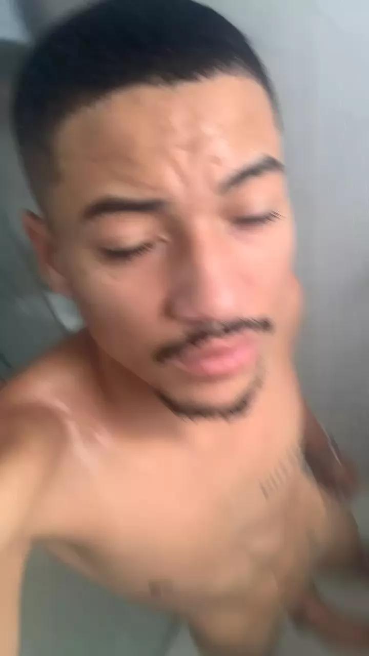 Gustavoalves22 on Cam4 
