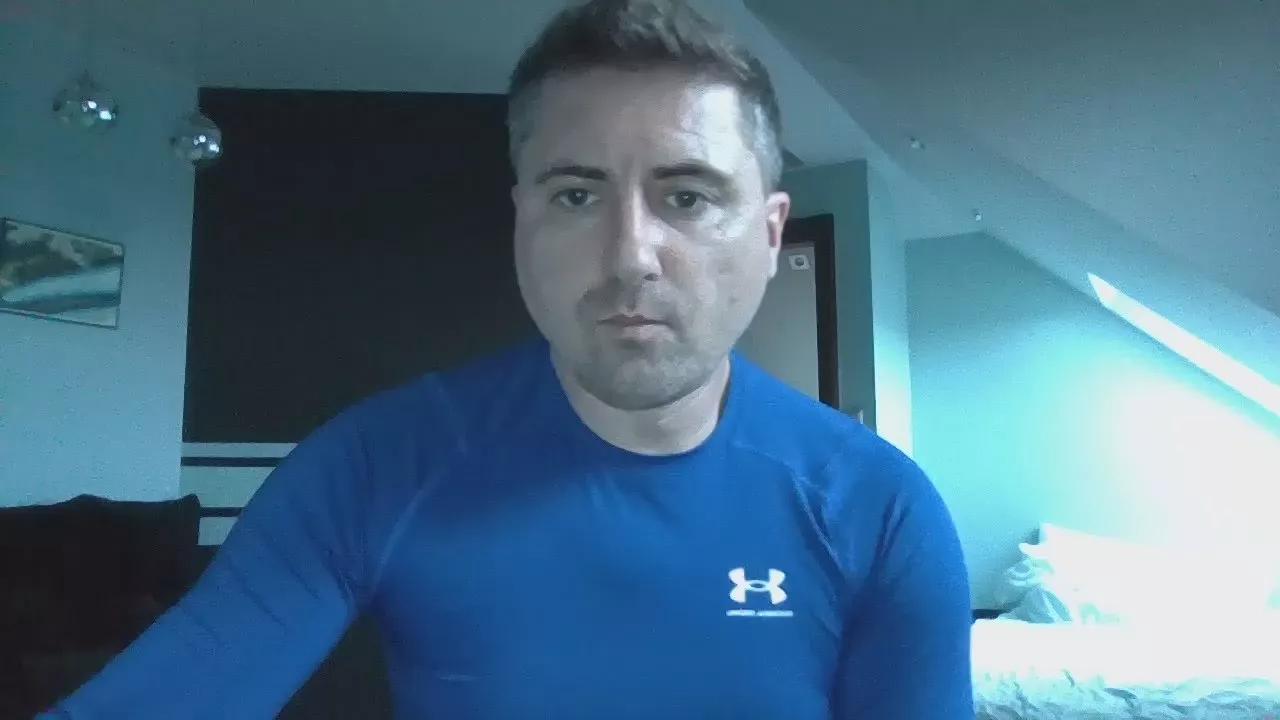 handsomepolish5 on Cam4 