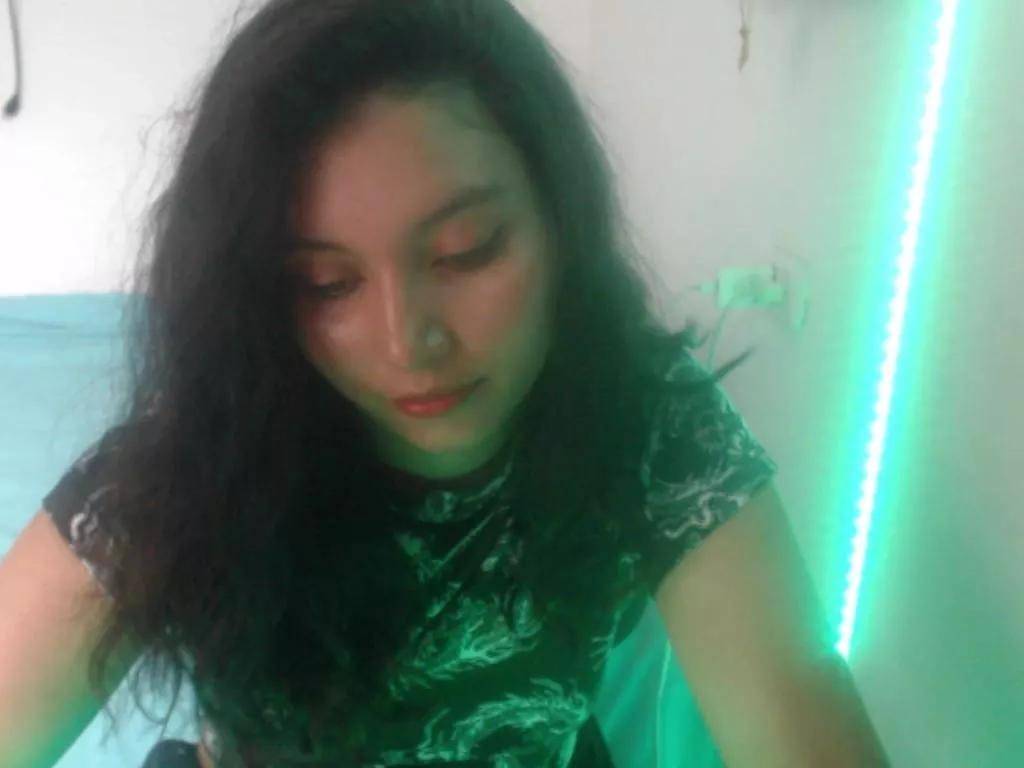 Hannah__Klein on Cam4 
