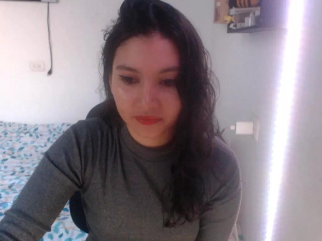 Hannah__Klein on Cam4 